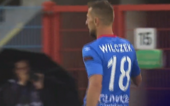 Kamil Wilczek pożarł Stal. Piast odsuwa w niepamięć fatalny początek sezonu. Co za wynik (VIDEO)